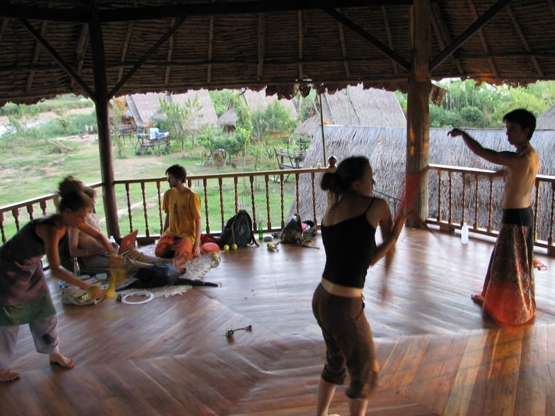 poi spinners gather in Pai